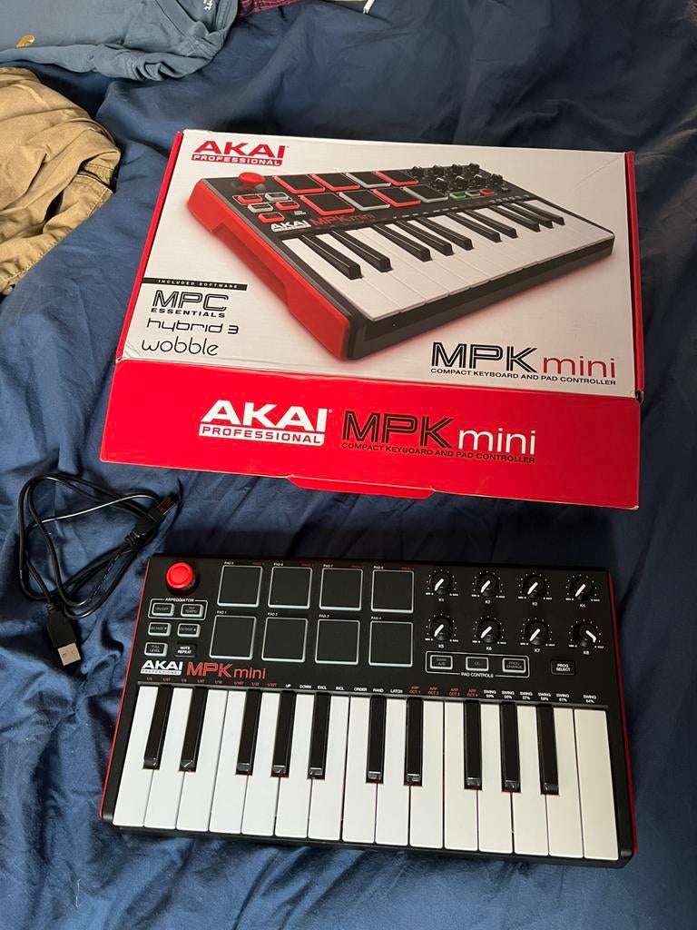 Akai MPK mini, Ophalen, Gebruikt
