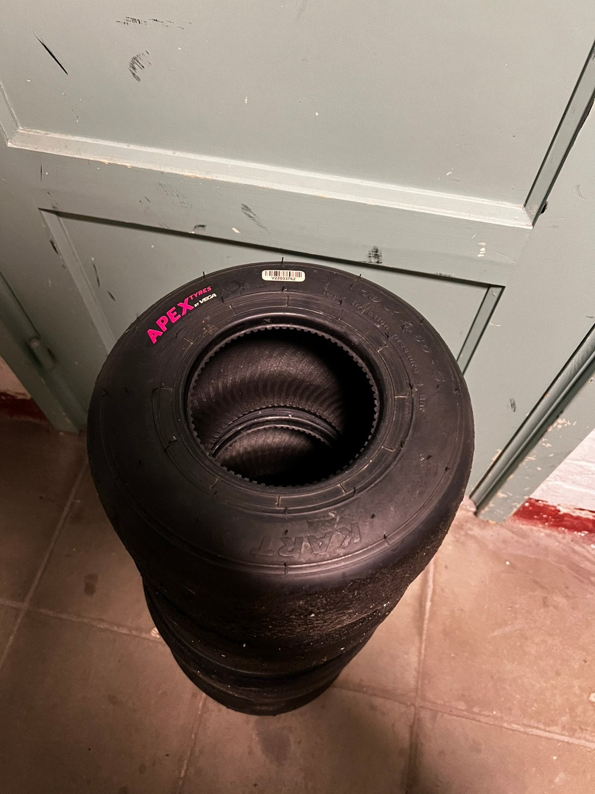 1 set Vega Apex roze VMS slicks te koop, Sport en Fitness, Ophalen of Verzenden, Zo goed als nieuw, Onderdelen Kart