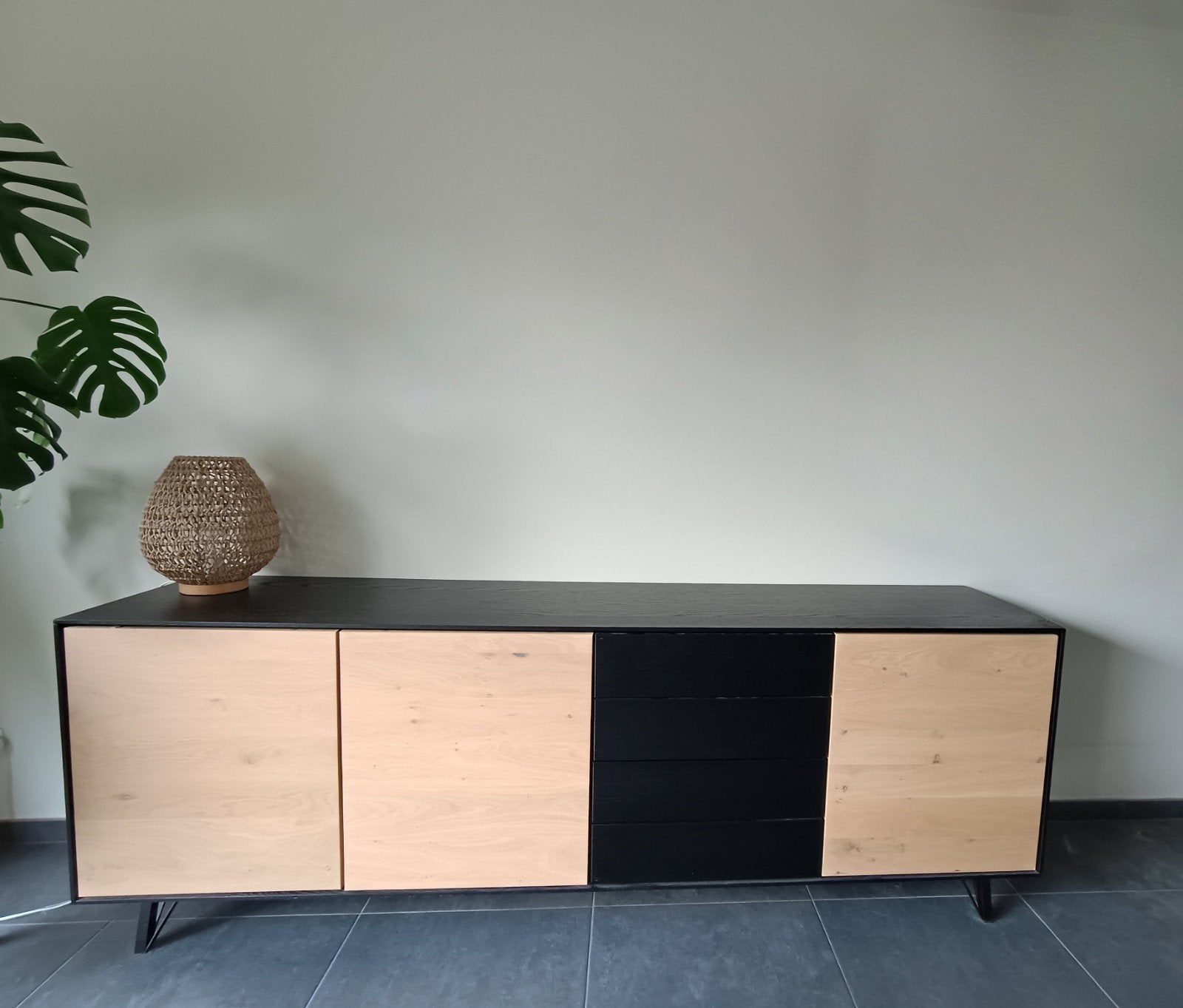 Dressoir eik, vol hout, Huis en Inrichting, Kasten | Dressoirs, Ophalen, Met deur(en), Zo goed als nieuw, 200 cm of meer
