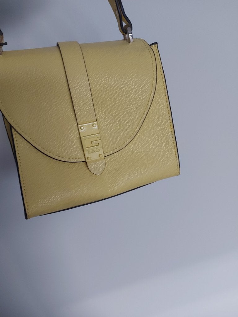 Sac Guess, Enlèvement, Comme neuf, Jaune, Sac à main