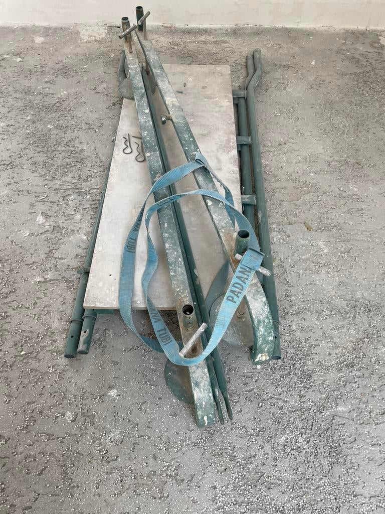 Echafaudage, Ophalen, Gebruikt, Minder dan 2 meter