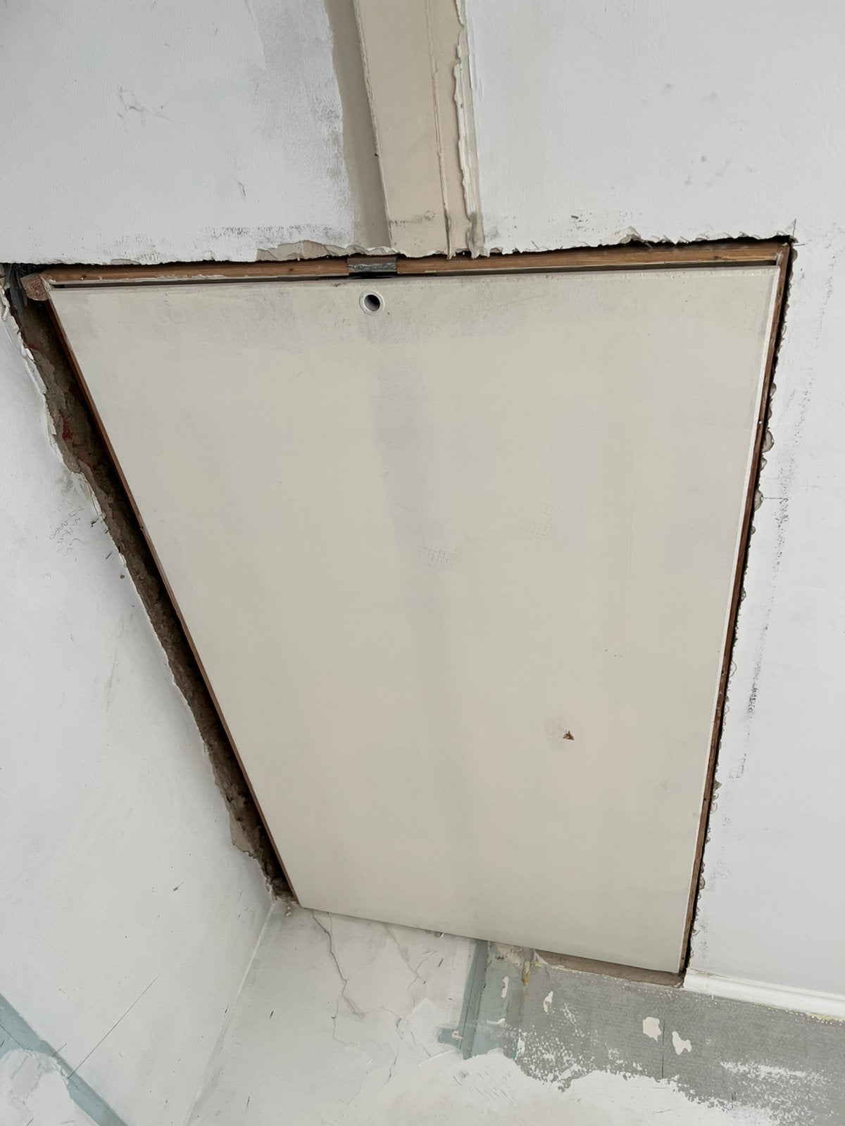 Trappe de grenier isolée, Bricolage & Construction, 2 à 4 mètres, Pliable ou rétractable/escamotable, Escalier, Enlèvement