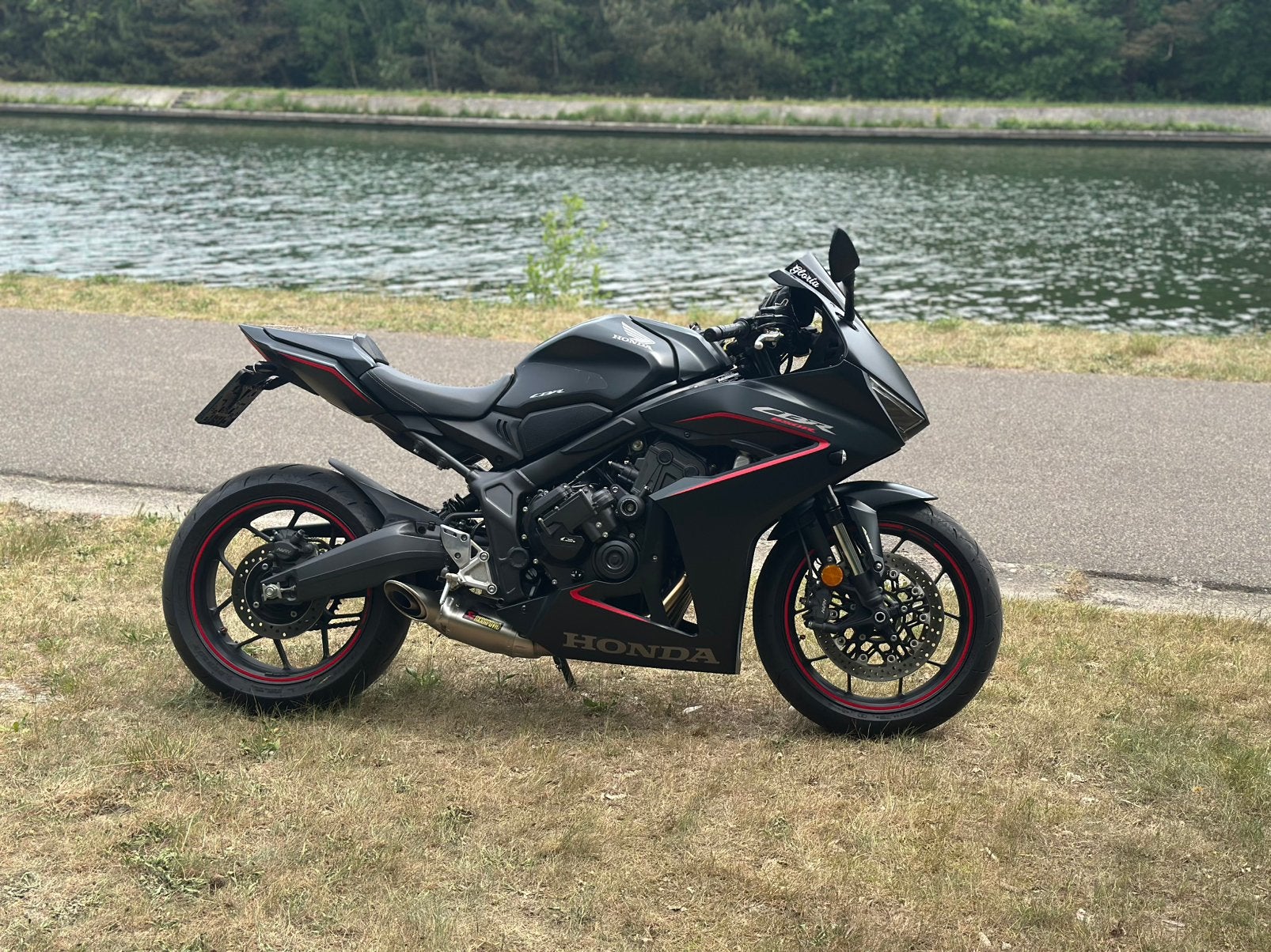 Honda CBR650R E-Clutch 2024 – Perfecte staat – 6.936 km, Particulier, Quickshifter