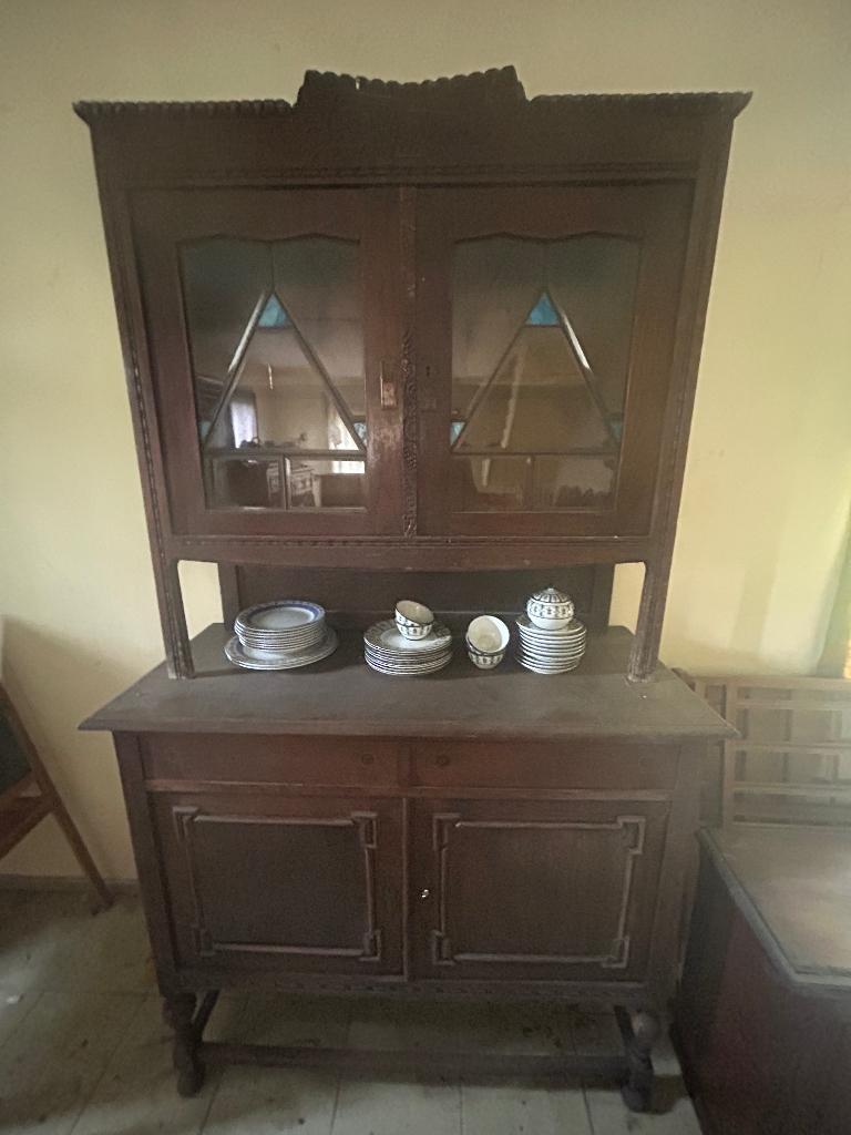 Antieke kast met glas in looddeuren, Ophalen, Glas