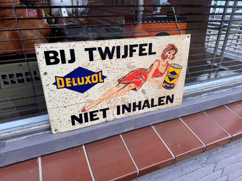 DELUXOL motor olie oud reclamebord, Verzamelen, Ophalen of Verzenden, Gebruikt, Reclamebord