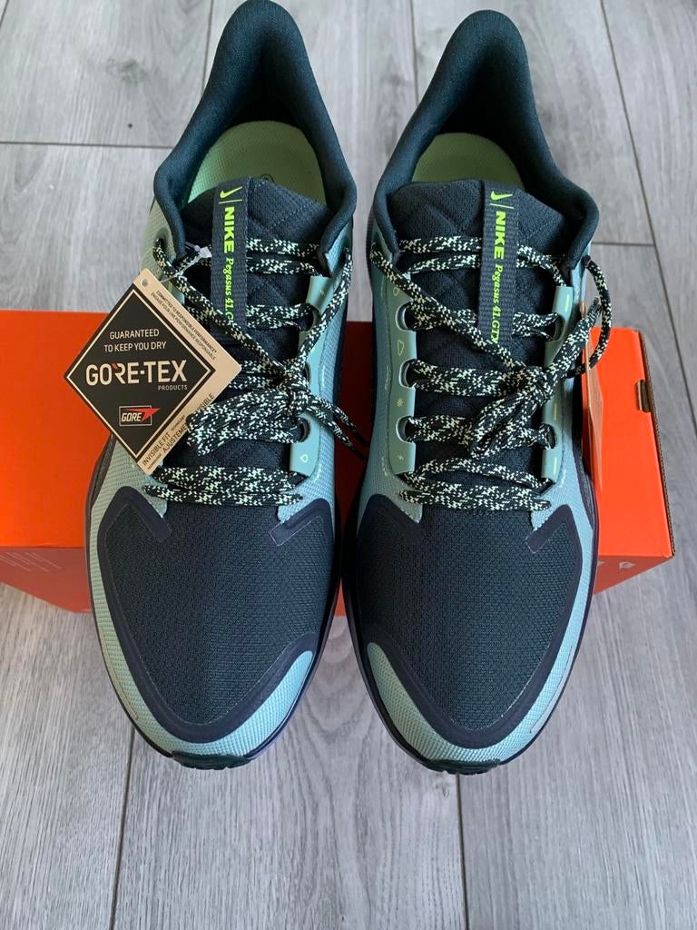Bottes de randonnée imperméables Nike en taille 47,5, Enlèvement