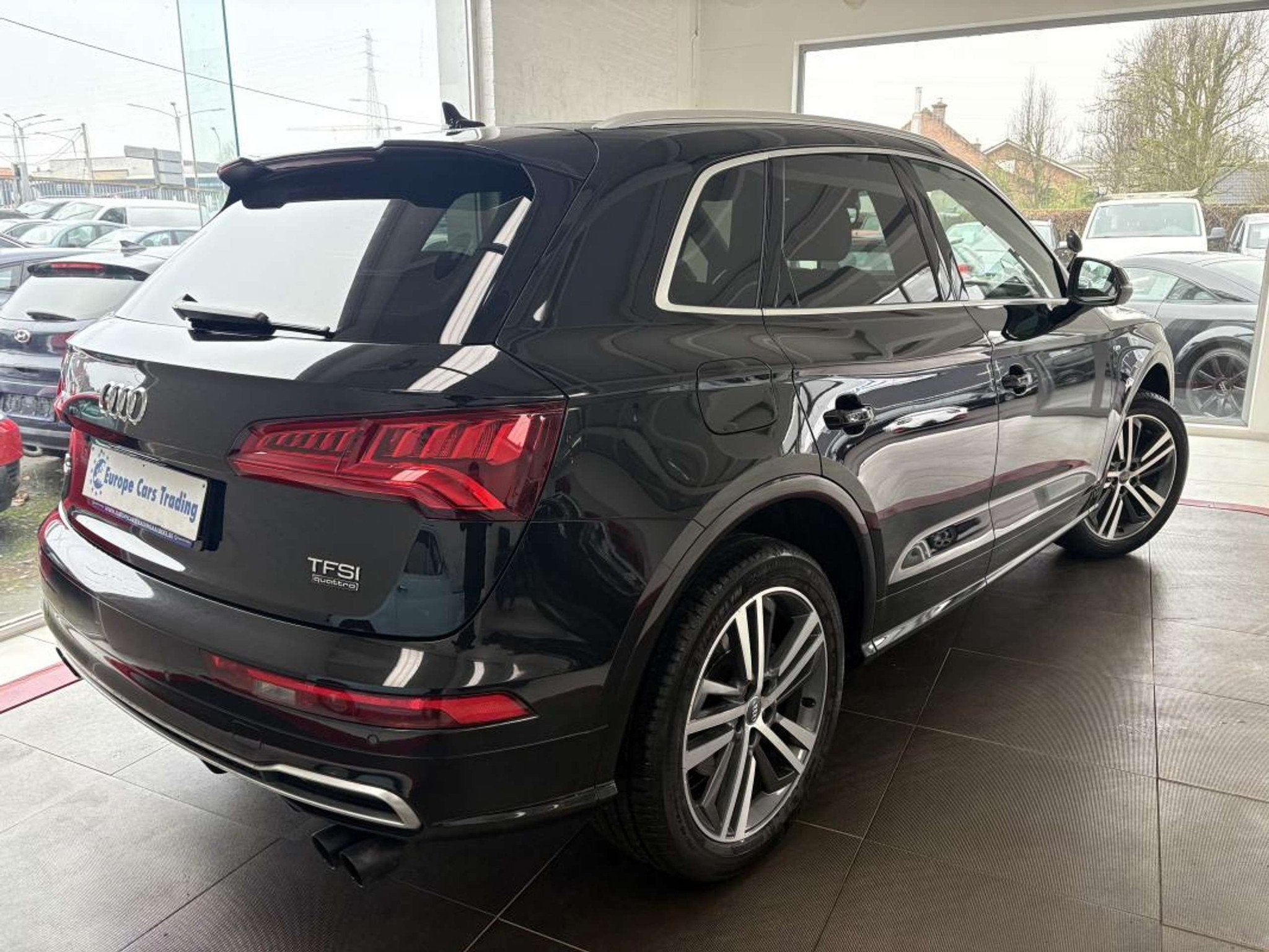 Audi Q5 252Ch S line TFSI QUATTRO 87.500km GAR 12M, Auto's, Gebruikt, 4 cilinders, Zwart, Bedrijf