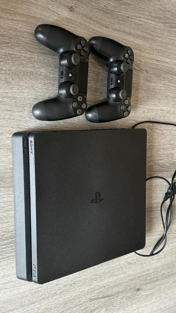 Ps4 met 2 controllers 500gb PlayStation Sony, Games en Spelcomputers, Spelcomputers | Sony PlayStation 4, Ophalen, 500 GB, Met 2 controllers