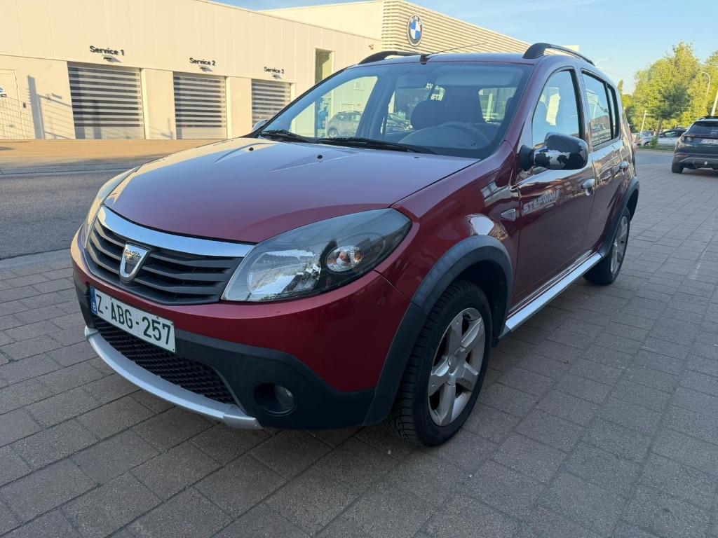 Dacia Sandero Sandero Stepway 1.6i Stepway, Rouge, Euro 5, Achat, Entreprise