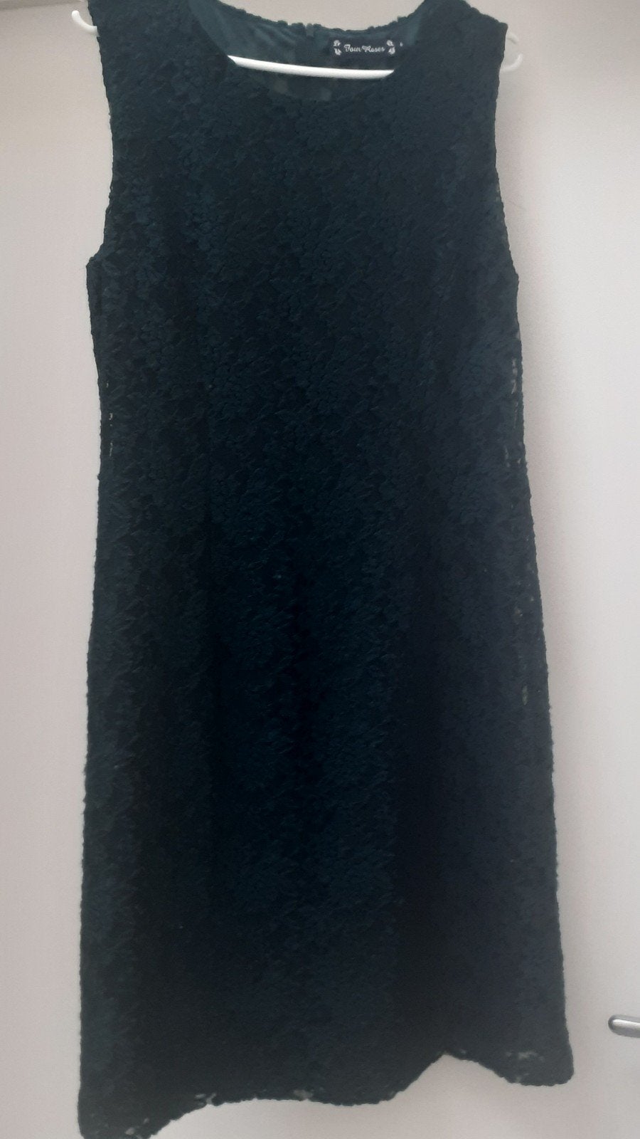 Robe 4 roses taille 4 = M/L, Vêtements | Femmes, Robes, Enlèvement ou Envoi