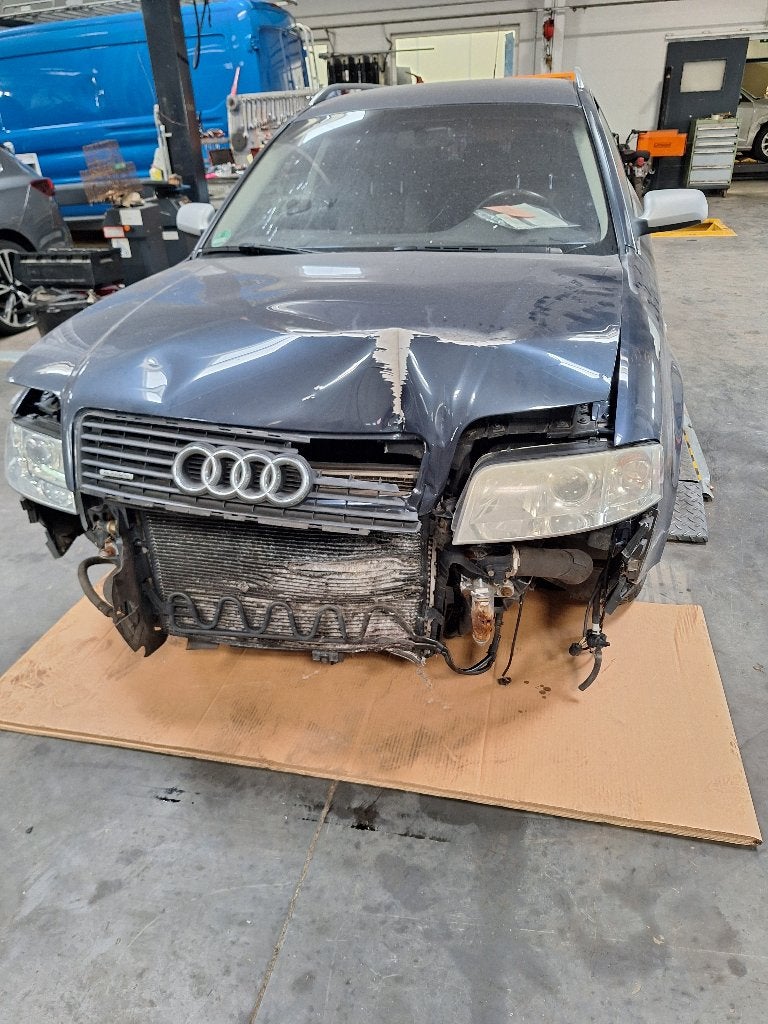 Audi A6 2500tdi Quattro S line, Auto's, 2496 cc, Blauw, Leder, Bedrijf