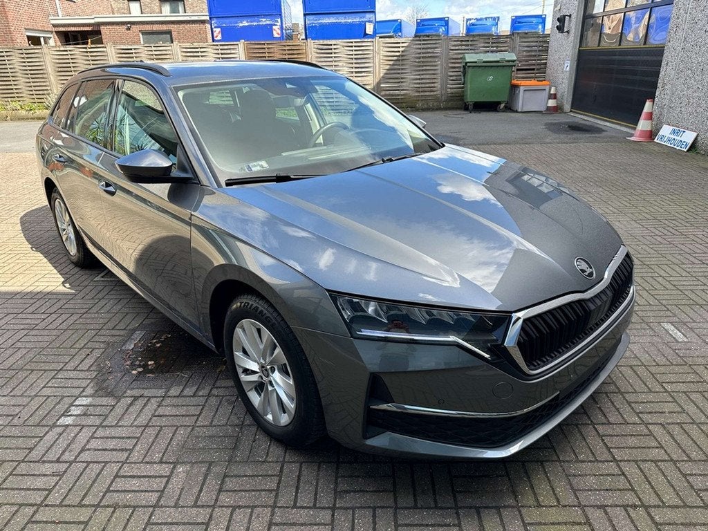 Skoda Octavia Combi 1.5 TSI eTec Family DSG | Camera | Keyle, Auto's, Stof, 4 cilinders, https://public.car-pass.be/vhr/e36fe0a0-e281-49a3-ae1f-7a357da031f4