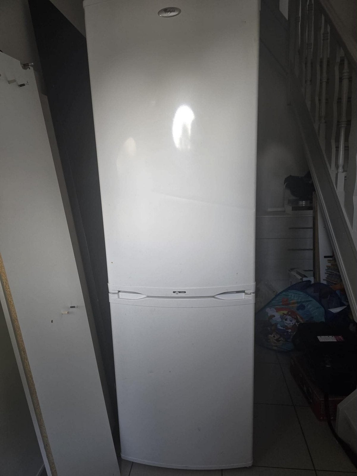 Frigo congélateur Whirlpool gratuit à réparer ou pour pièces, Ophalen, Zo goed als nieuw