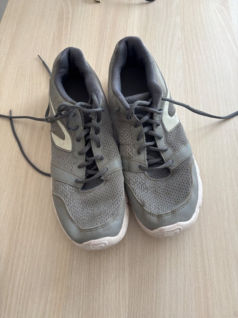 Chaussures de sport taille 44, Sports & Fitness, Autres marques, Course à pied, Enlèvement ou Envoi, Chaussures de course à pied