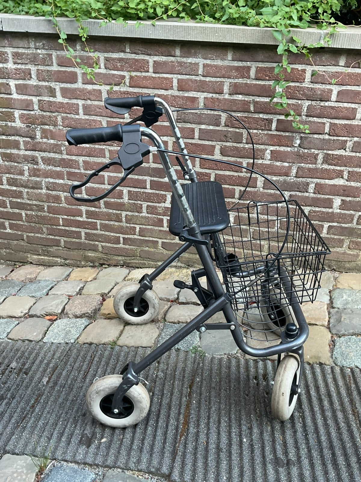 Rollator, Ophalen, Lichtgewicht, Zo goed als nieuw