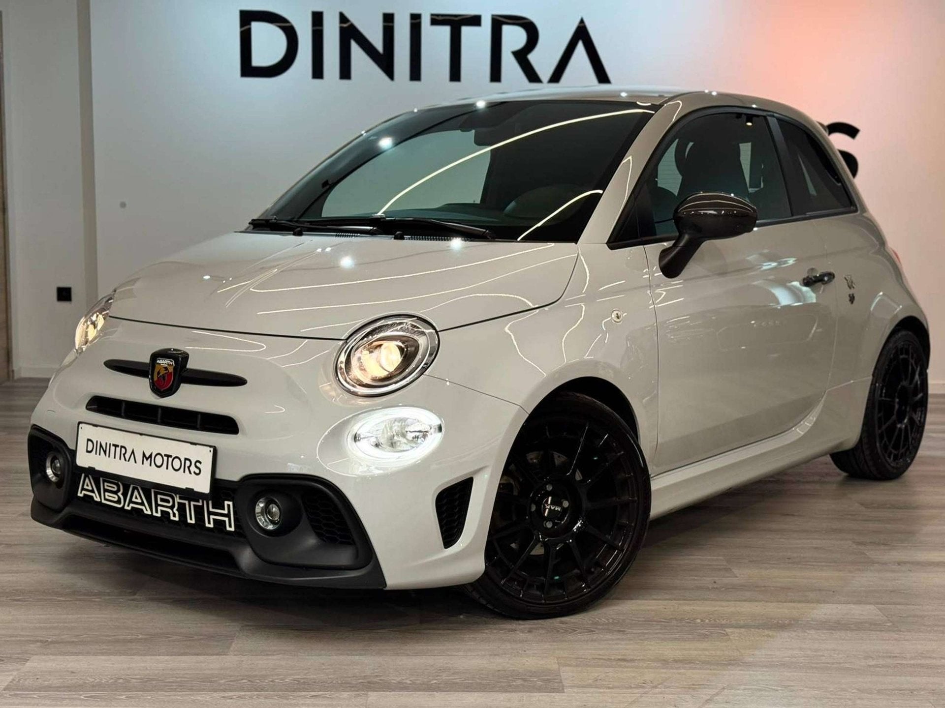 Abarth 595 1.4 T-Jet Competizione, Autos, Argent ou Gris, Achat, Boîte manuelle, Alcantara