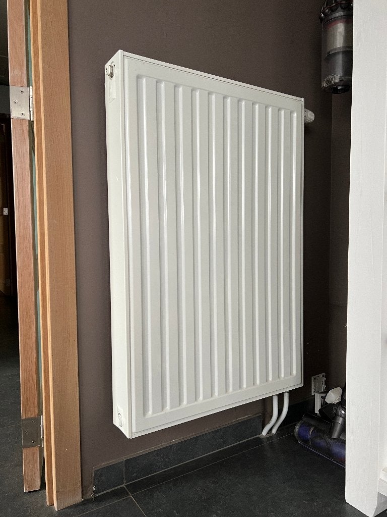 2 Radiateurs Radson Integra + vannes thermostatiques, Bricolage & Construction, Enlèvement, Comme neuf, 800 watts ou plus, Radiateur