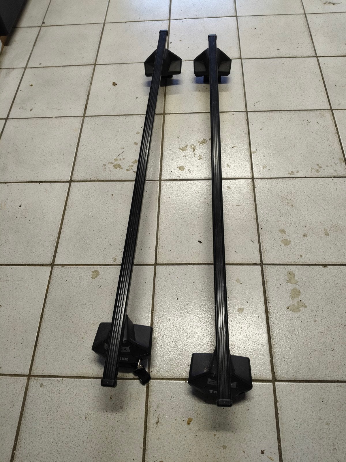 Dakdragers voor auto . Stonden op Toyota RAV 4, Ophalen