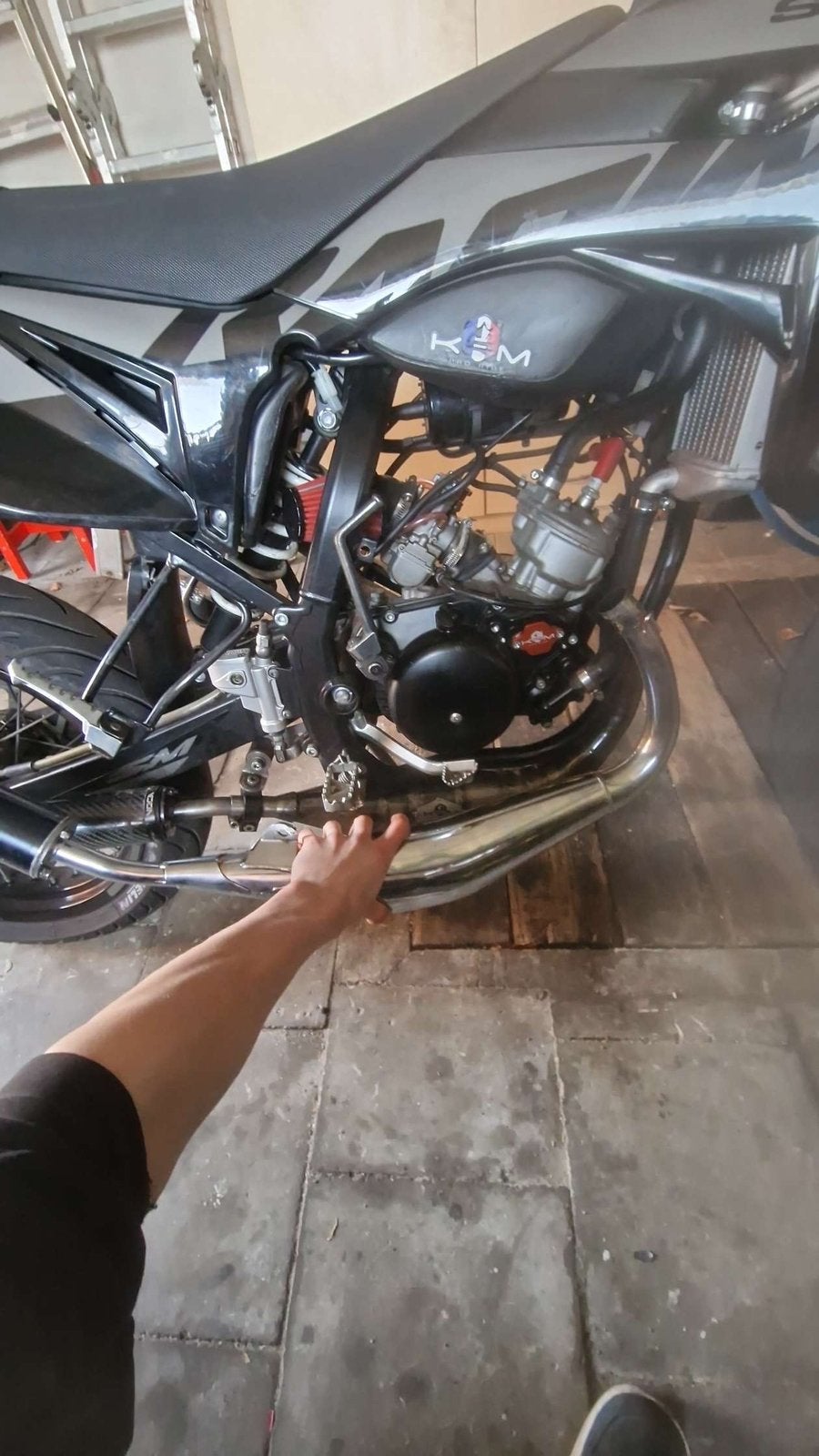 Scr corse chroom 50/70cc onderlangse uitlaat voor sherco, Ophalen