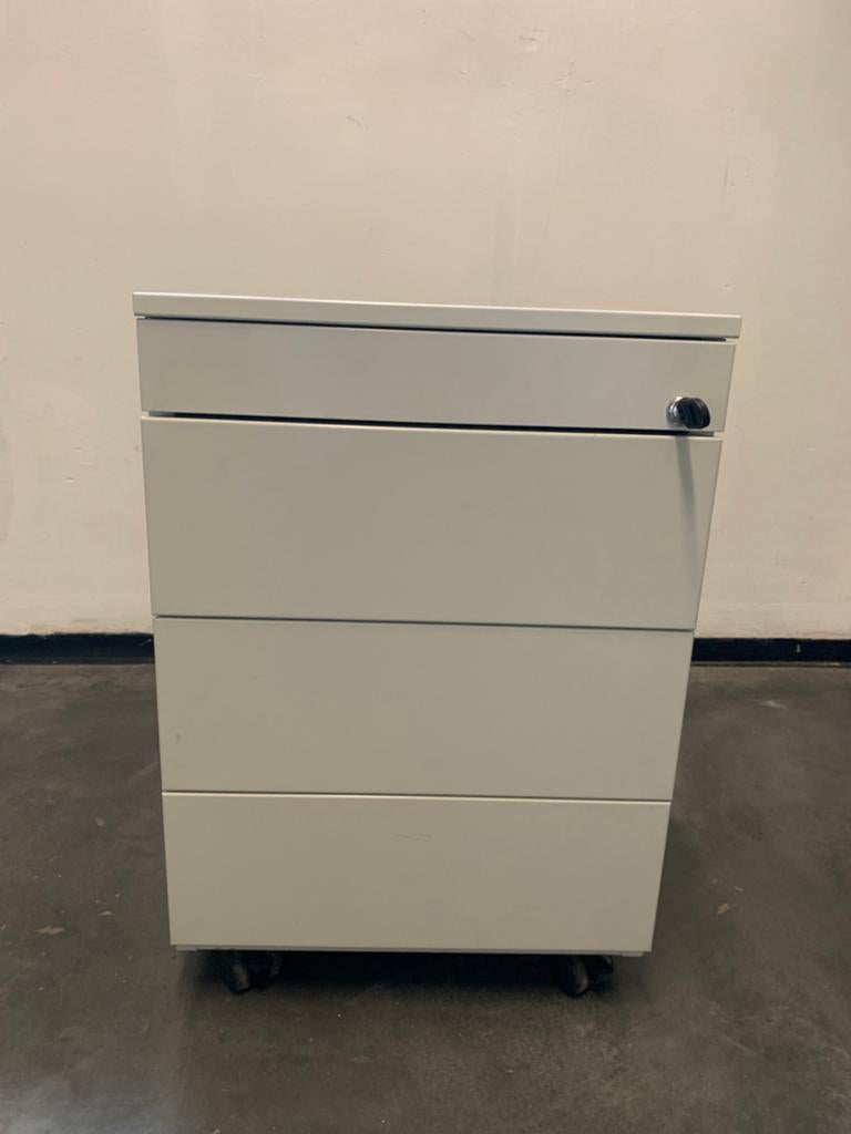Metalen kast met sleutel, Ophalen, Nieuw