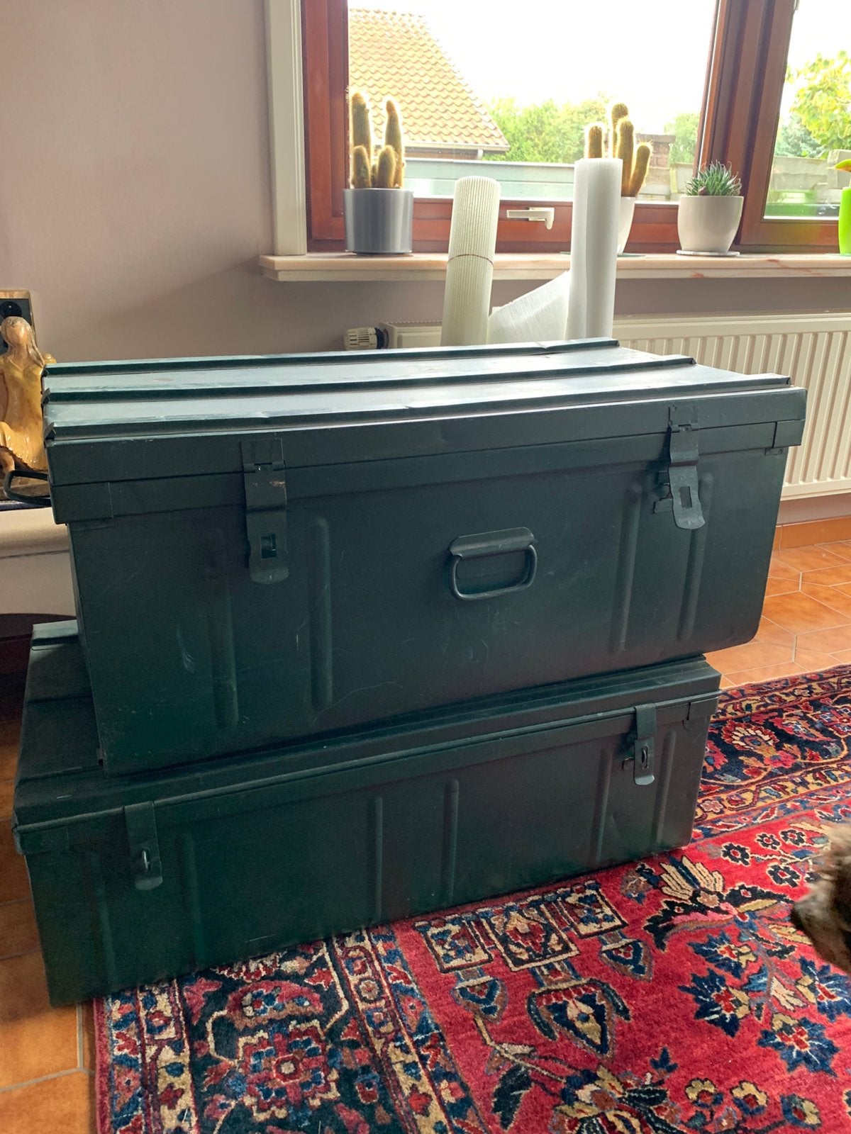 Stoere metalen transportkisten / opbergkisten (Pierre Henry), Huis en Inrichting, Woonaccessoires | Kisten, Ophalen