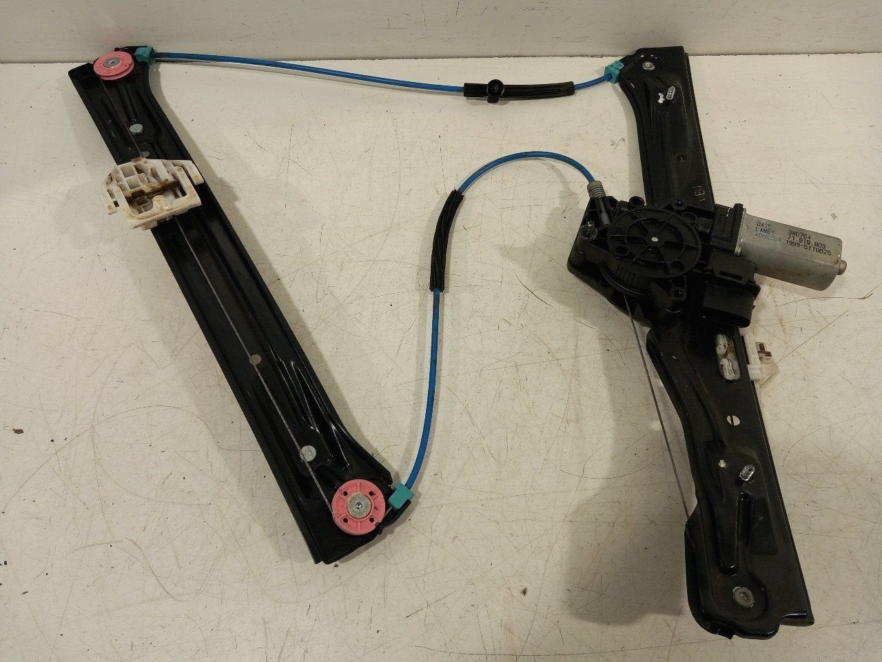 Raammechaniek elektrisch links voor BMW 3 serie, BMW, Onderdelen@venauto.nl, Van der Ven Autorecycling B.V., Ettenseweg 76, 4706 PB Roosendaal, The Netherlands