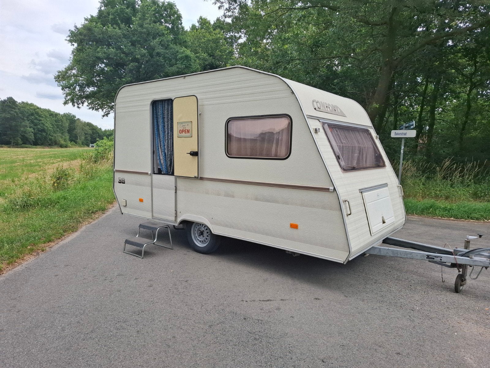 Nette Home-Car Chateau caravan, keuringsvrij, nieuwe banden, Caravans en Kamperen, Particulier, Openslaande ramen, Chateau