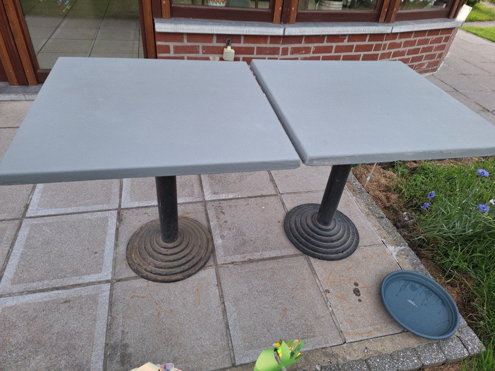 2 IDENTIEKE TERRASTAFELS, Tuin en Terras, Tuintafels, Ophalen, Gebruikt, Vierkant, Metaal