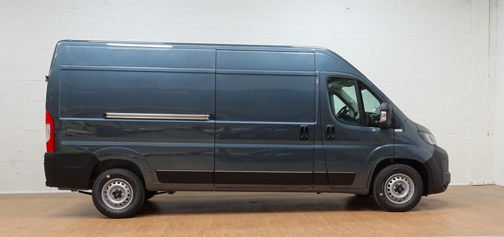 Peugeot Boxer 2.2 BlueHDi S&S 180 440 L3H2 Heavy Auto, Auto's, 4 deurs, Stof, 4 cilinders, Diesel