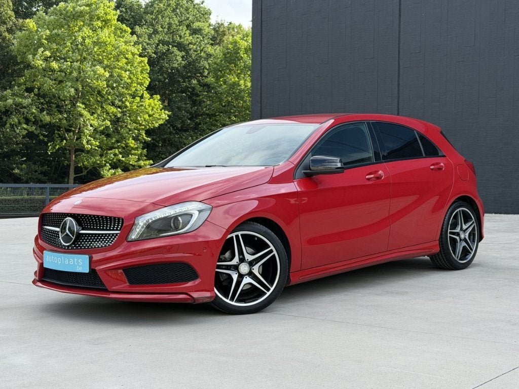 Mercedes A180 AMG Sport 48349km, Auto's, Mercedes-Benz, 90 kW, Dealer onderhouden, Bedrijf, 5 deurs