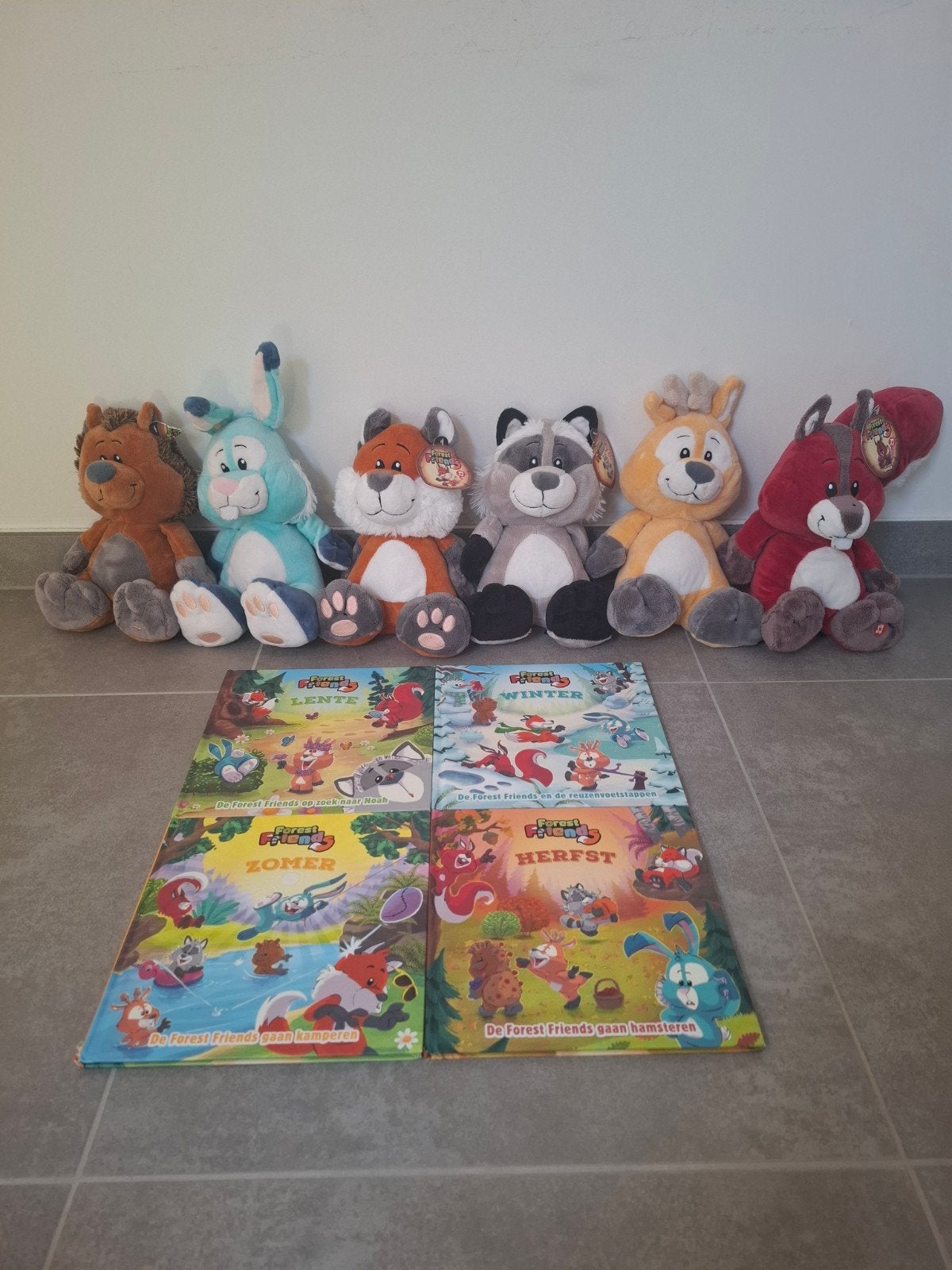 4 leesboekjes de seizoenen met bijbehorende knuffels, Ophalen