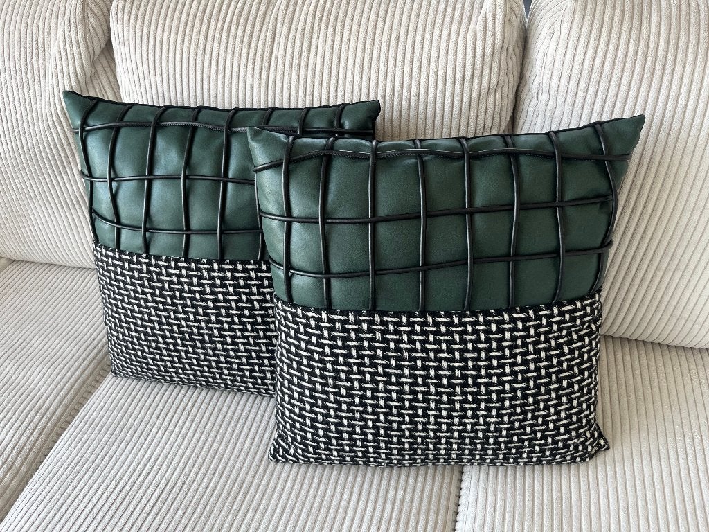 Twee stijlvolle sierkussens, Huis en Inrichting, Woonaccessoires | Kussens, Ophalen, Zo goed als nieuw
