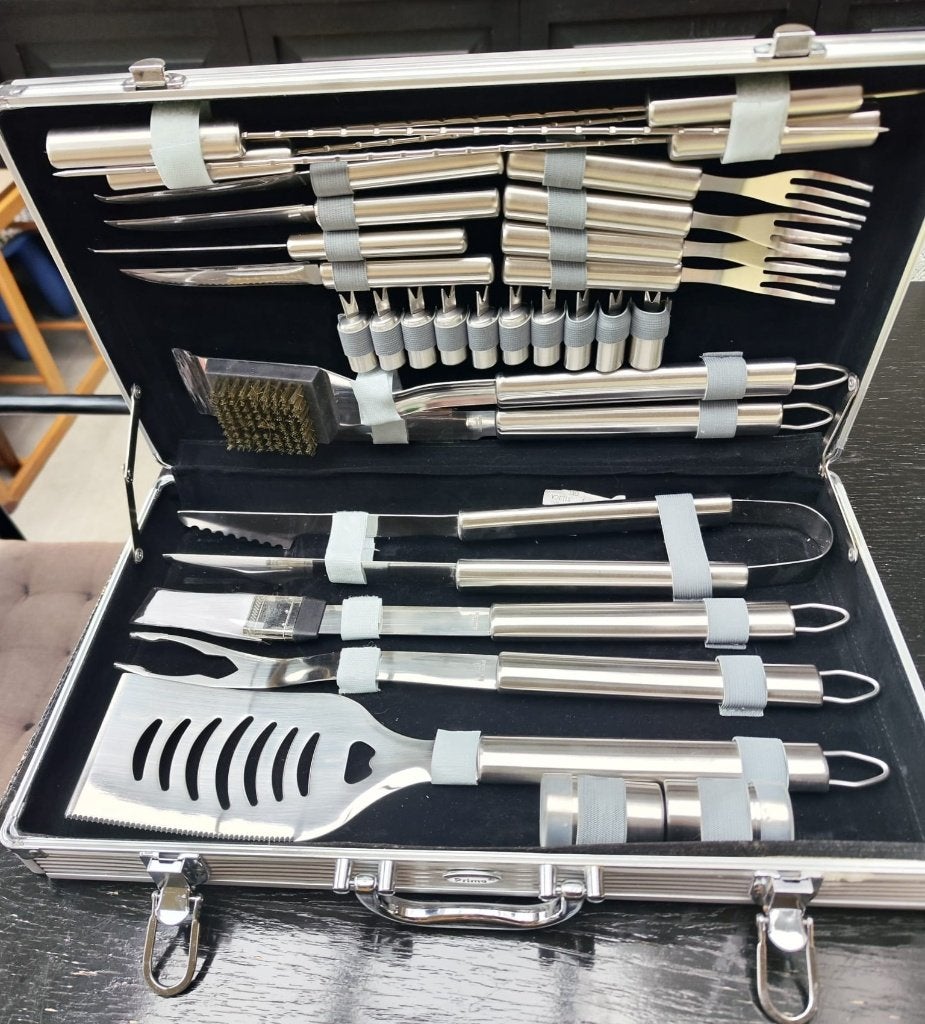 Prima Luxe BBQ Bestekset 26-delig in Aluminium Koffer (RVS), Tuin en Terras, Ophalen, Nieuw, Prima