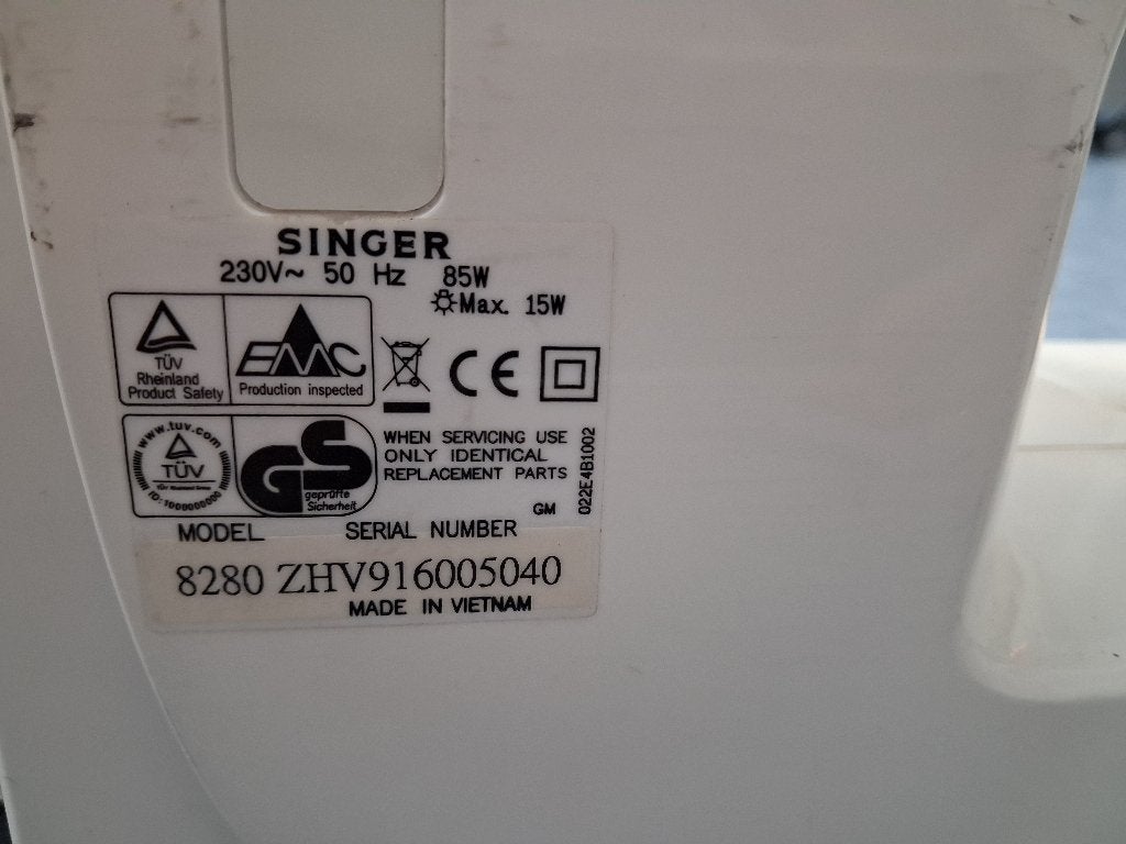 Machine à coudre, Enlèvement, Utilisé, Fil ou Aiguille(s)