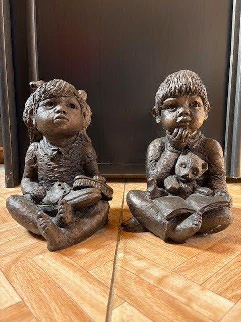 Massief bronzen beelden, Antiek en Kunst, Kunst | Beelden en Houtsnijwerken, Ophalen, Groep mensen, Brons, 20 - 50 cm