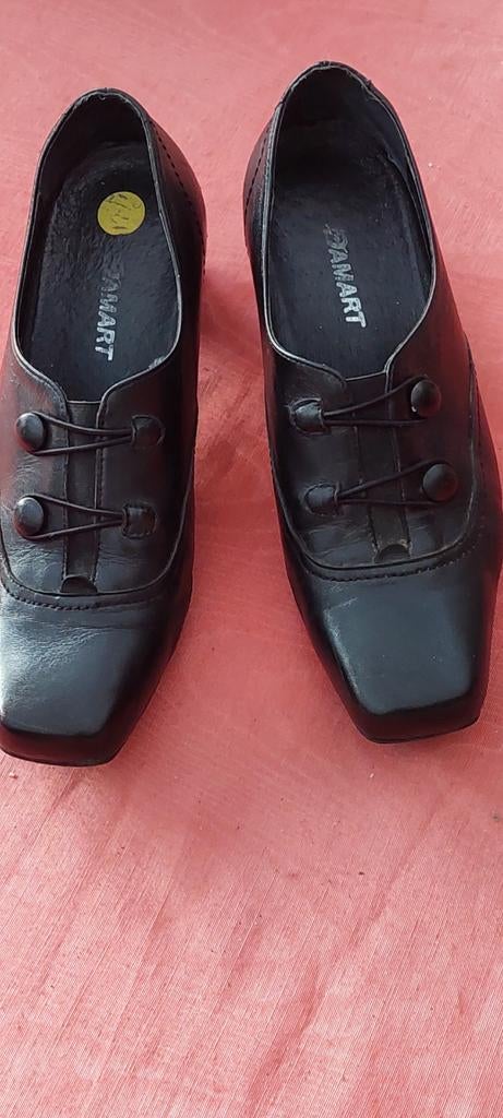Schoenen maat 38 damart, Kleding | Dames, Schoenen, Schoenen met lage hakken, Zwart, Ophalen of Verzenden, Zo goed als nieuw