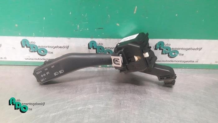 Commutateur feu clignotant d'un Volkswagen Touran (Touran 03, Volkswagen, -, 3 mois de garantie, Utilisé