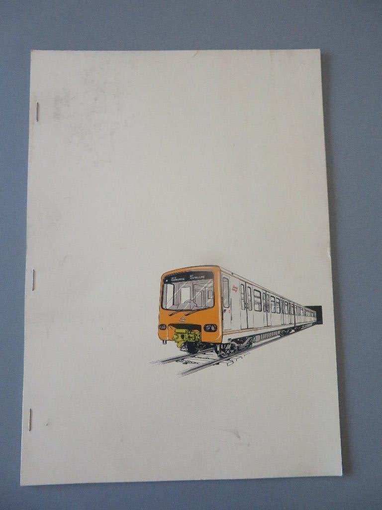 boek MIVB druk tram reclame Remi stijfsel Javel la croix MIR, Verzenden, Zo goed als nieuw, Tram, Boek of Tijdschrift