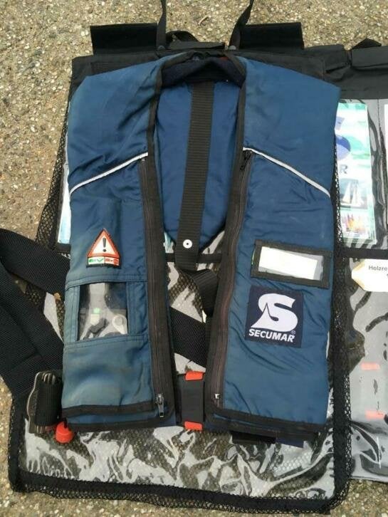 4 stuks reddingsvest Secumar Windows Alpha 275N duits leger