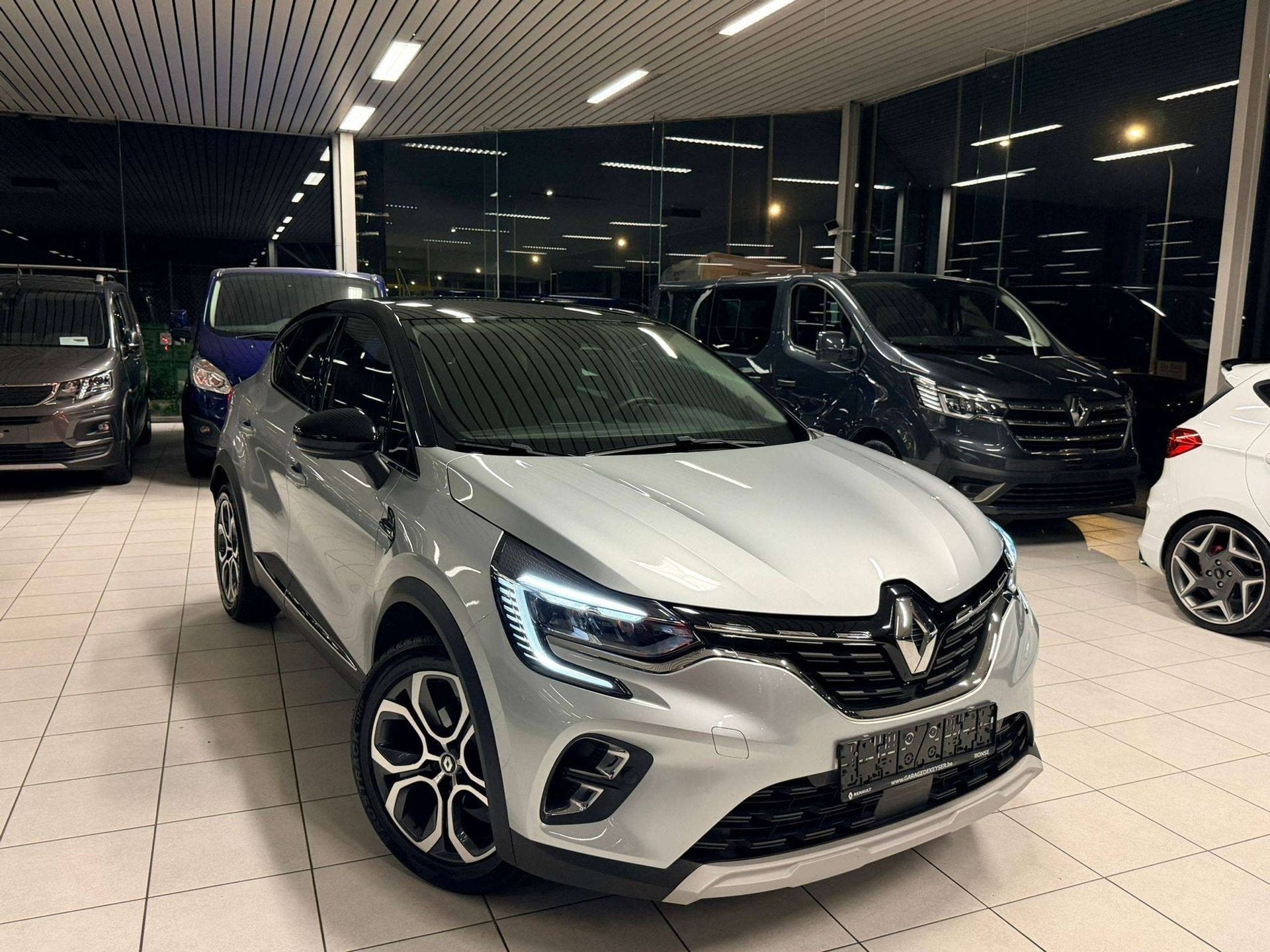 Renault Captur Renault Captur 1.0i Essence, Auto's, Gebruikt, Euro 6, 67 kW, Multifunctioneel stuurwiel