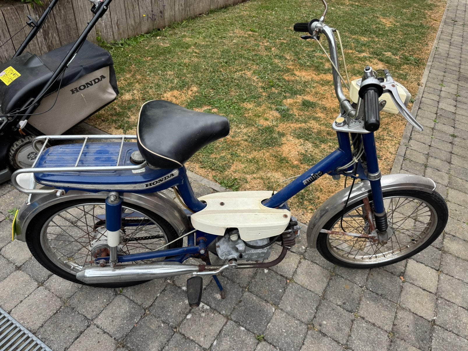 Honda amigo avec papier, Fietsen en Brommers, Ophalen, Zo goed als nieuw