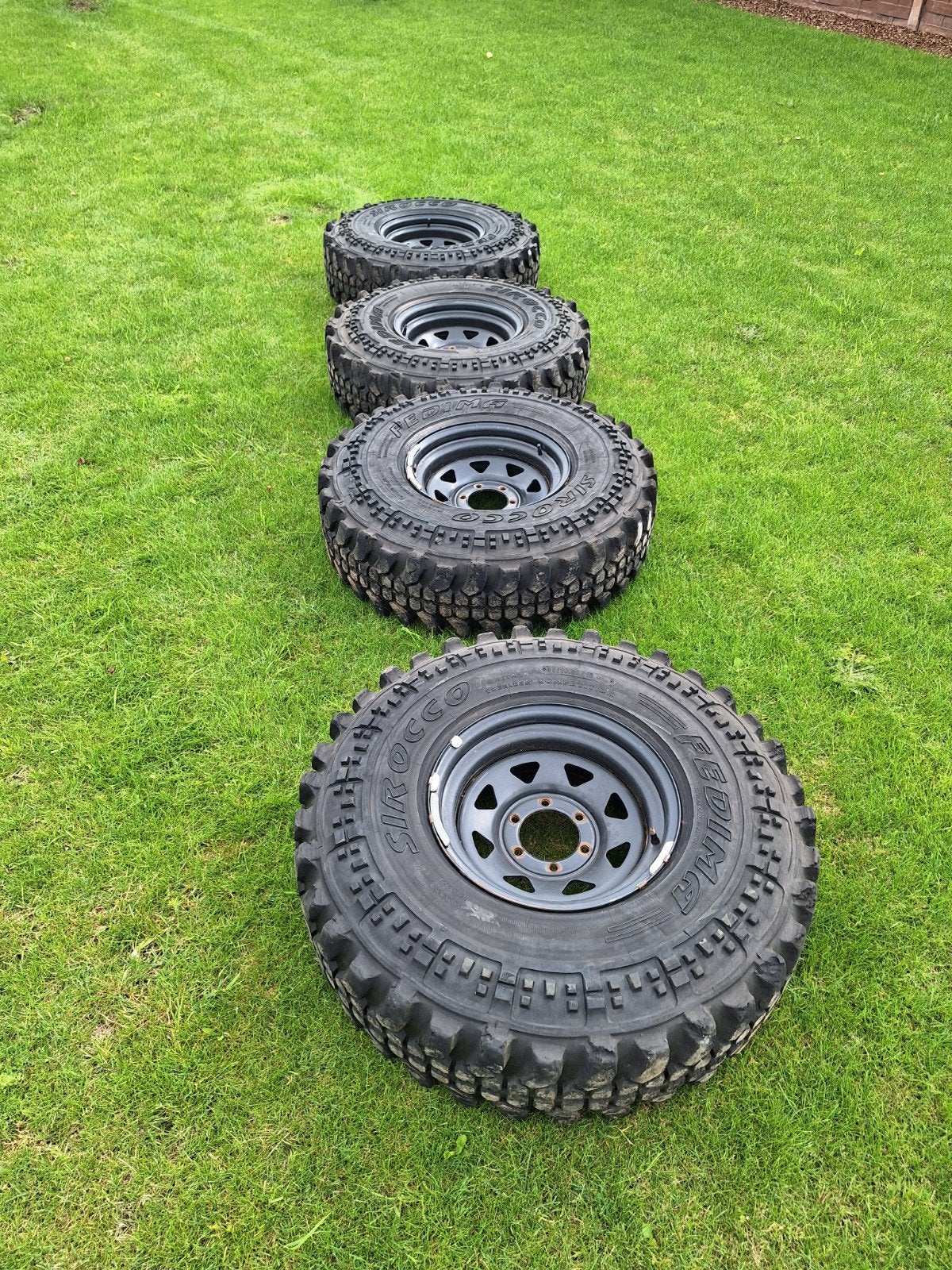 Sirocco offroadbanden 35ers, Auto-onderdelen, Banden en Velgen, Ophalen, Band(en)