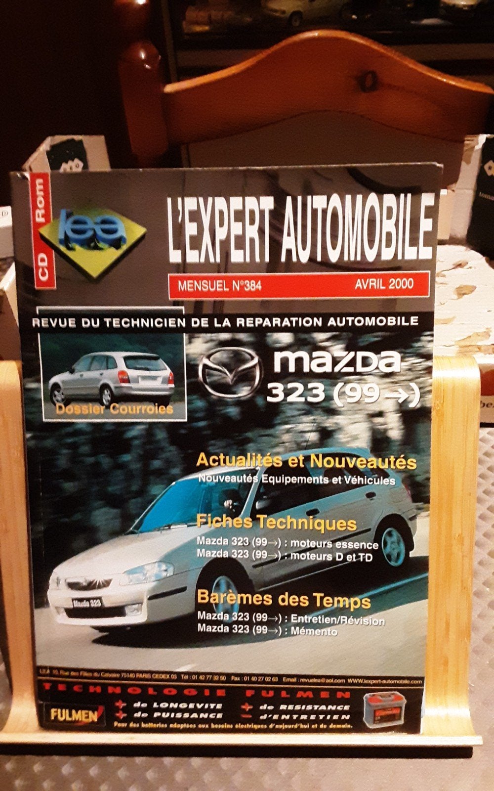 mazda 323  l expert automobille, Livres, Enlèvement ou Envoi, Mazda