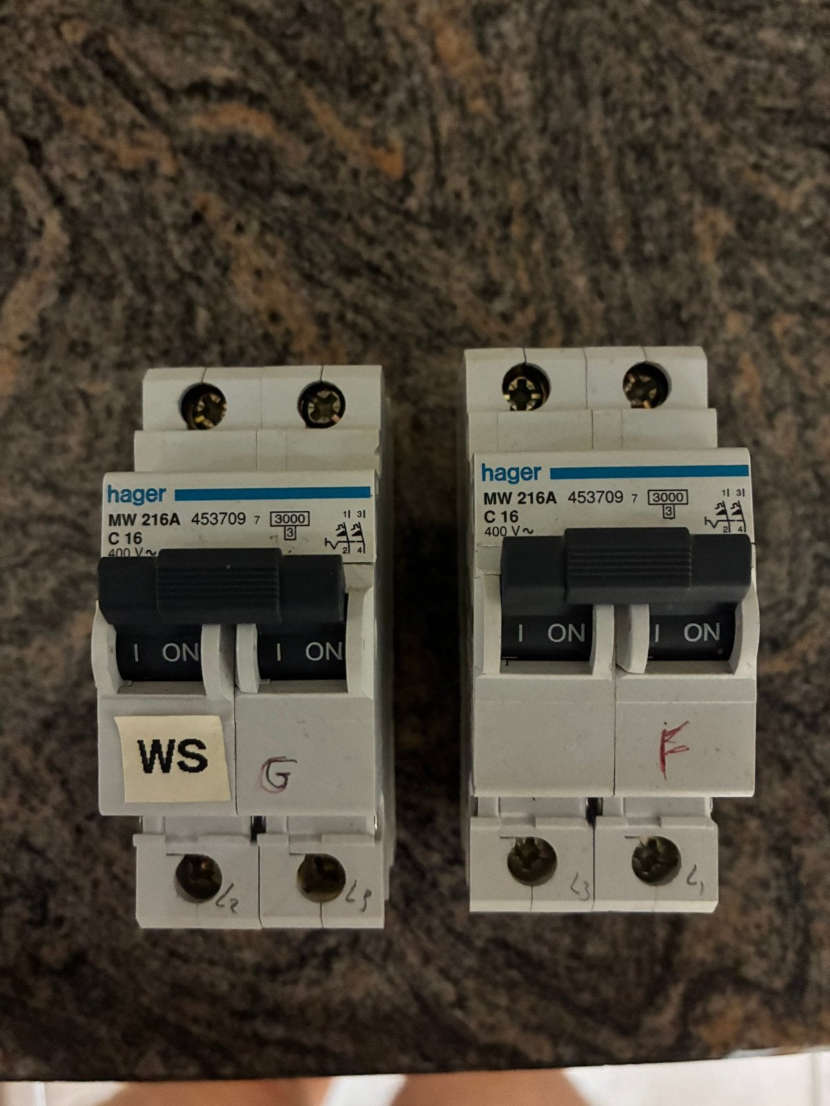 Titel: Set van 2 Hager magnetotherme stroomonderbrekers, Ophalen, Gebruikt