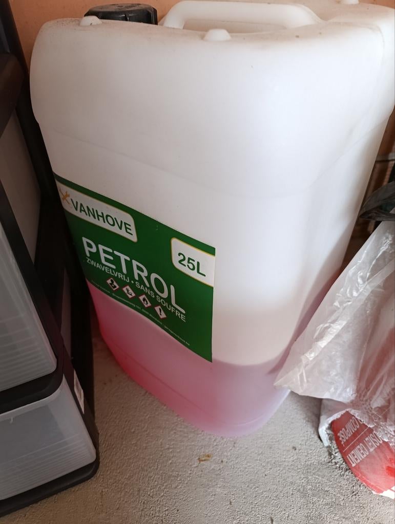 Petrol rood 15 liter +-, Doe-het-zelf en Bouw, Ophalen
