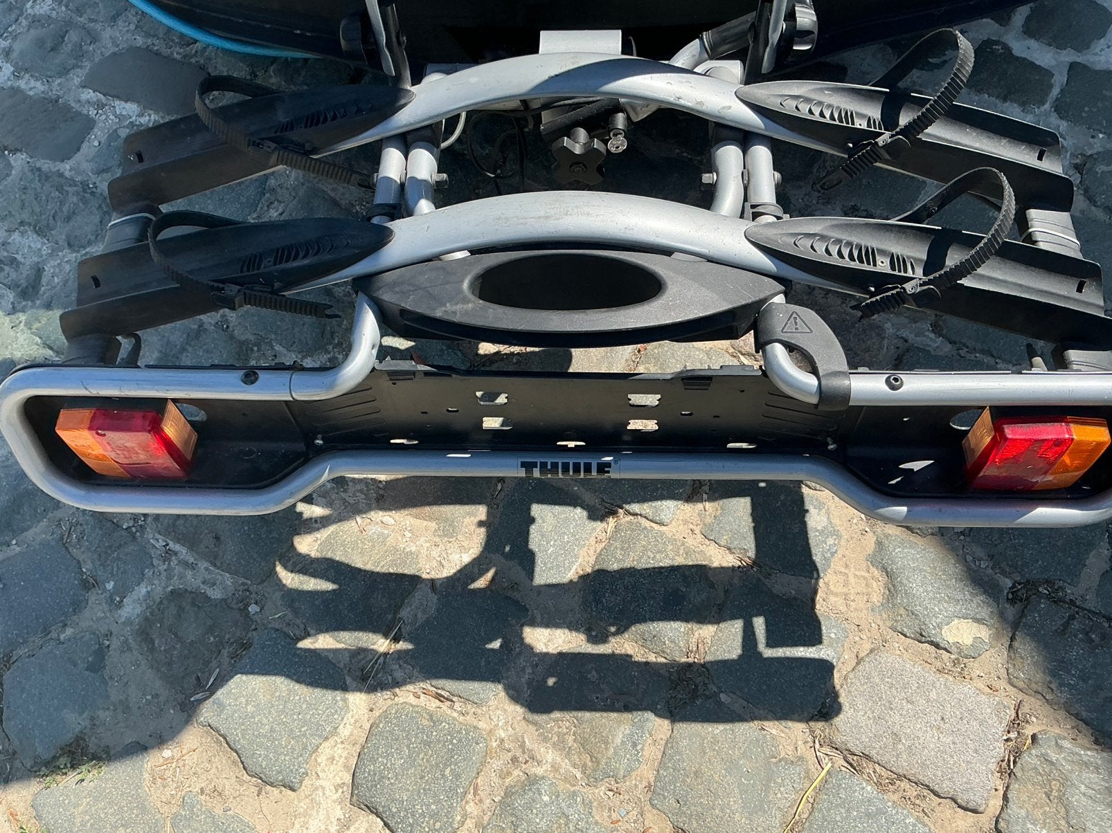 Porte-vélos Thule 2. Vélos, Support d'attelage, 2 vélos, Pneus larges, Enlèvement
