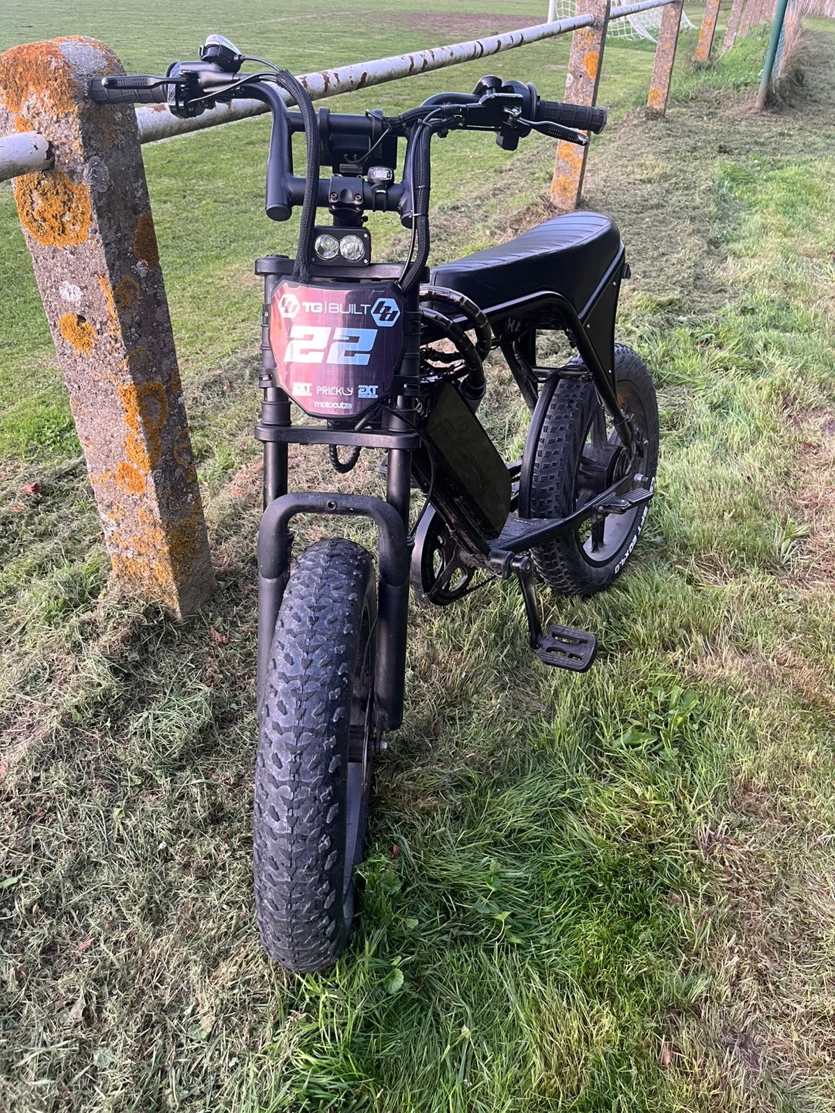 Fatbike v8 custom, Ophalen, Zo goed als nieuw