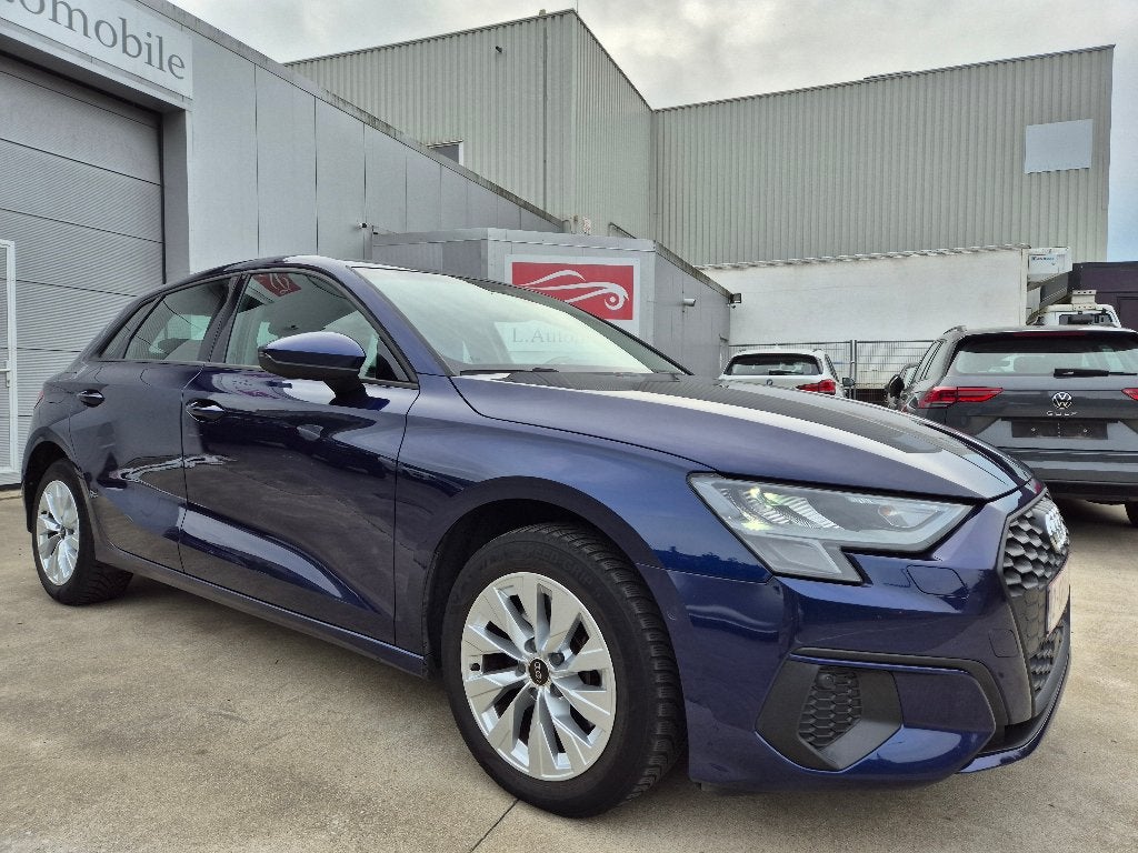 Audi A3 PHEV 40 TFSI e 204cv / S-TRONIC / 2022 !, Automaat, Dealer onderhouden, 4 cilinders, Blauw
