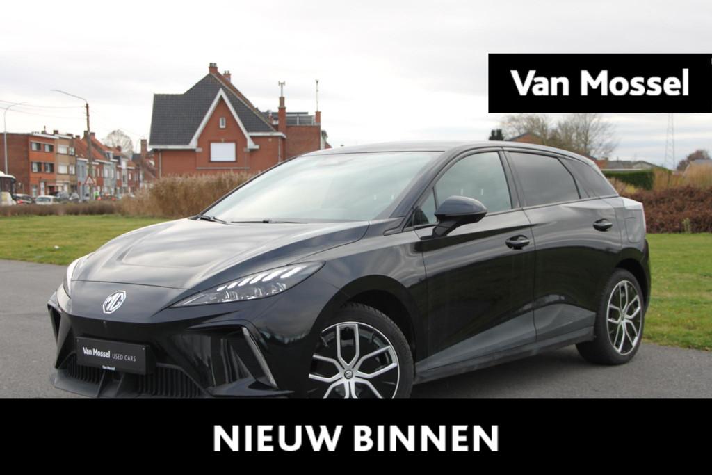 MG MG4 64 kWh Luxury (automatique), Autos, MG, Achat, https://public.car-pass.be/vhr/d27bd70d-17b6-4ca2-8a2f-c6d8b4ea2ae4, Entretenue par le concessionnaire