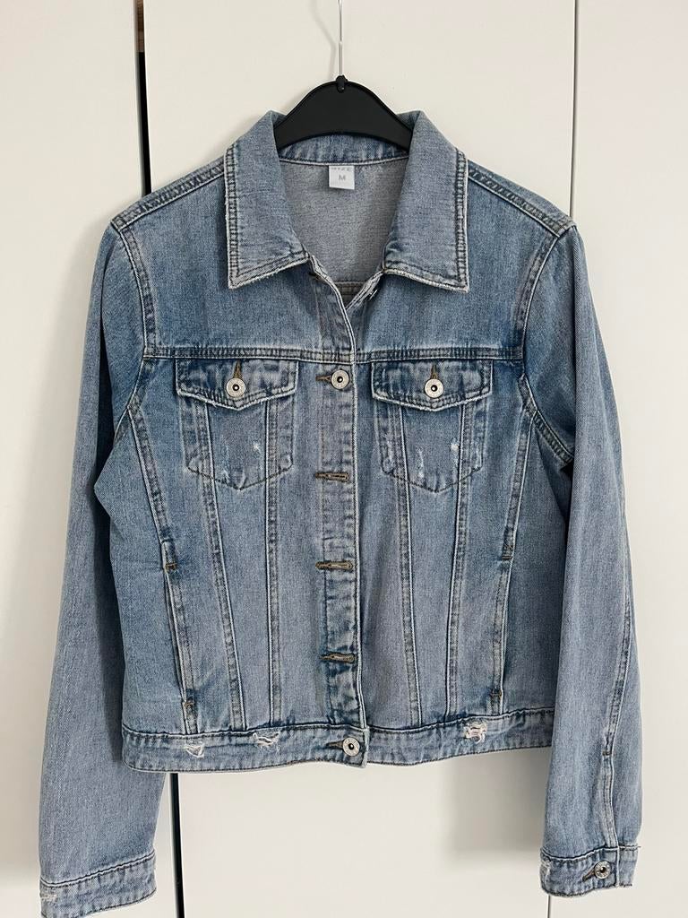 jeans jas maat M ,te klein gekocht 5,00€, Ophalen, Zo goed als nieuw, Maat 38/40 (M)